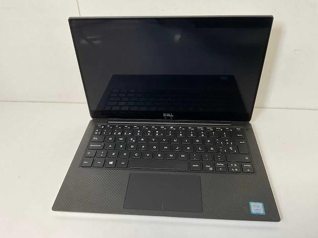 Dell xps 13 9370 13.3”, core(tm) i7 8th gen, 16 gb ram, 512 gb nvme laptop - afbeelding 1 van  7