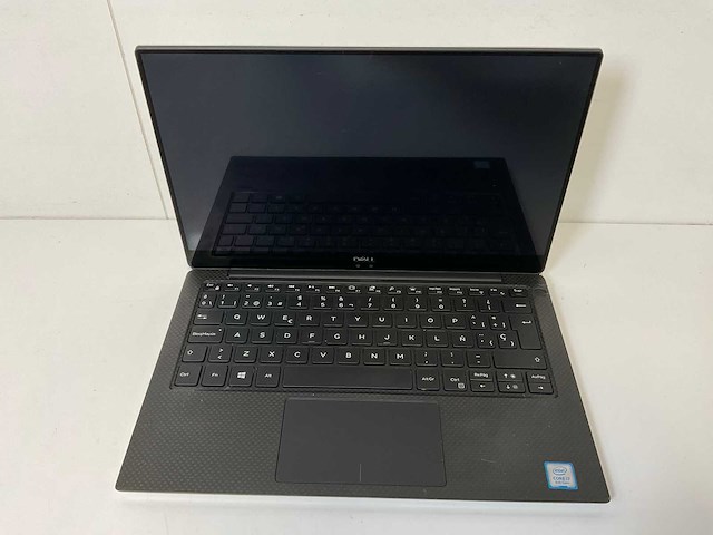 Dell xps 13 9370 13.3”, core(tm) i7 8th gen, 8 gb ram, 512 gb nvme laptop - afbeelding 1 van  7
