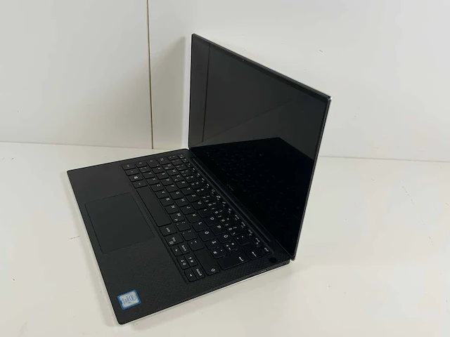 Dell xps 13 9380 13.3", core(tm) i7 8th gen, 16 gb ram, 256 gb nvme laptop - afbeelding 3 van  7