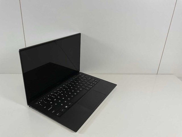 Dell xps 13 9380 13.3”, core(tm) i7 8th gen, 16 gb ram, 256 gb nvme laptop - afbeelding 2 van  7