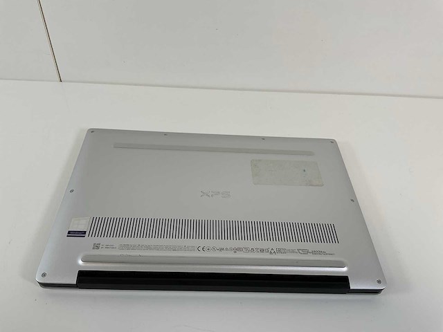 Dell xps 13 9380 13.3”, core(tm) i7 8th gen, 16 gb ram, 256 gb nvme laptop - afbeelding 6 van  7