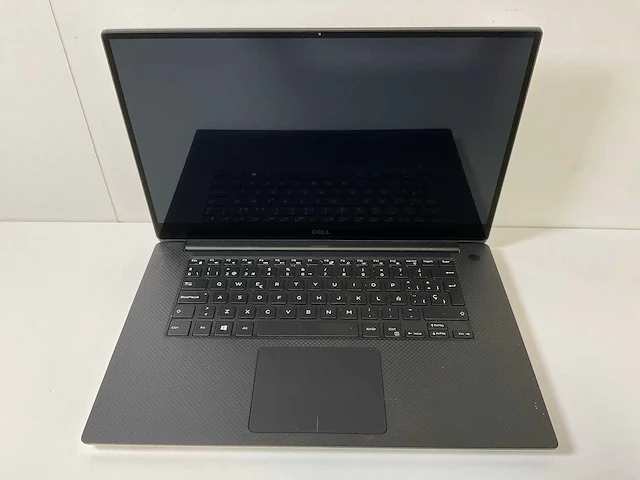 Dell xps 7590 15”, core(tm) i7 9th gen, 32 gb ram, 1 tb nvme, nvidia geforce gtx 1650 mobile 4 gb laptop - afbeelding 1 van  6