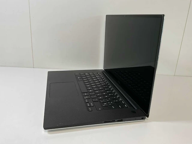 Dell xps 7590 15”, core(tm) i7 9th gen, 32 gb ram, 1 tb nvme, nvidia geforce gtx 1650 mobile 4 gb laptop - afbeelding 3 van  6