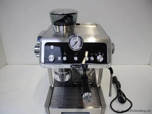 Delonghi ec9355m specialista klassieke espresso - afbeelding 1 van  5