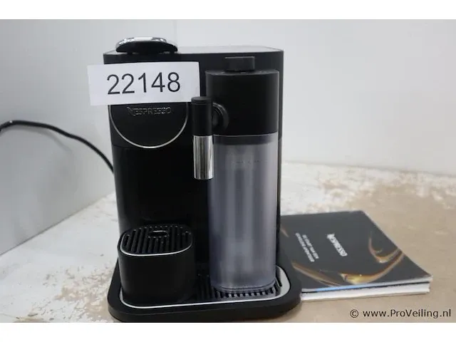 Delonghi en650.b gran lattissima zwart nespressomachine - afbeelding 1 van  1