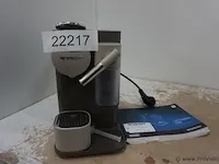 Delonghi lattissima one nespressomachine - afbeelding 1 van  2
