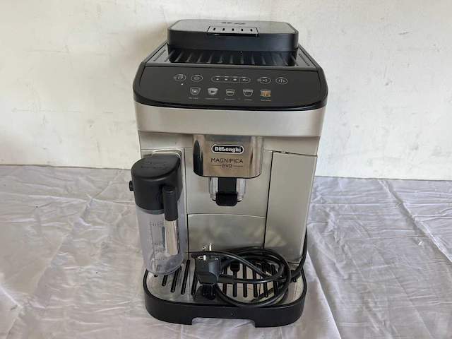 De'longhi magnifica evo ecam290.61.sb - afbeelding 2 van  4