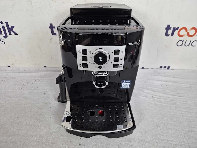De'longhi magnifica s ecam20.110.b - zwart - afbeelding 3 van  5