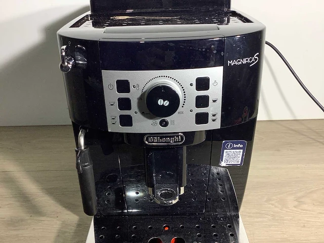 De'longhi magnifica s ecam20.110.b koffiemachine - afbeelding 4 van  9