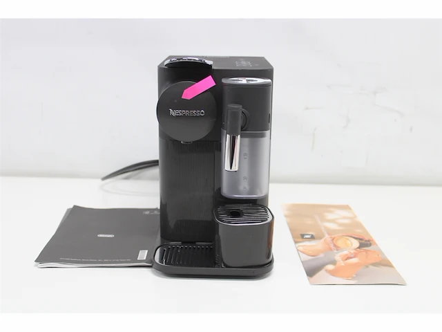 De'longhi nespresso lattissima one en510.b koffiecupmachine zwart - afbeelding 6 van  7