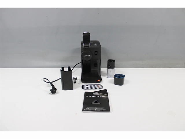 De'longhi nespresso lattissima one en510.b koffiecupmachine zwart - afbeelding 5 van  6
