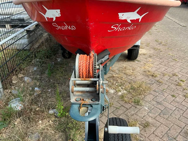 Delta 490 polyester consoleboot met buitenboordmotor - afbeelding 3 van  22