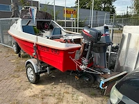 Delta 490 polyester consoleboot met buitenboordmotor - afbeelding 16 van  22