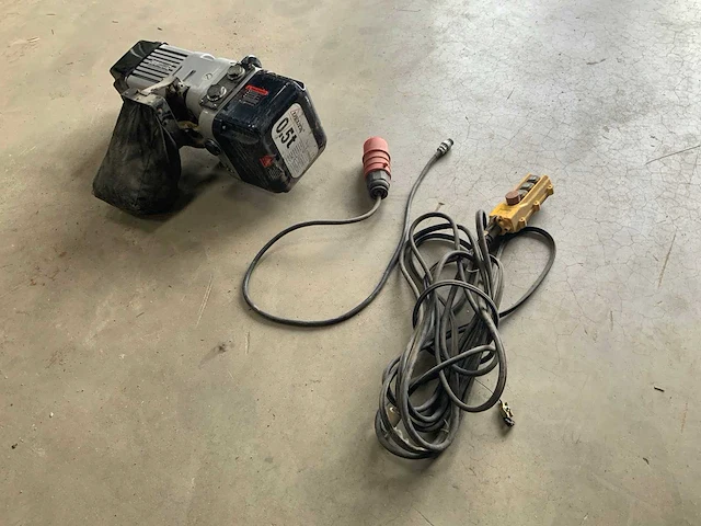 Delta 500kg elektrische kettingtakel - afbeelding 2 van  5