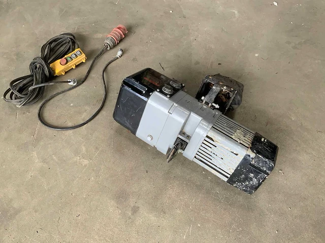 Delta 500kg elektrische kettingtakel - afbeelding 1 van  5