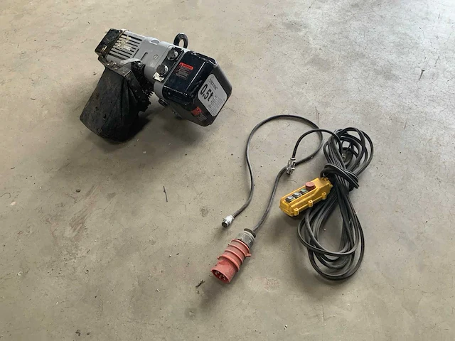 Delta 500kg elektrische kettingtakel - afbeelding 2 van  5