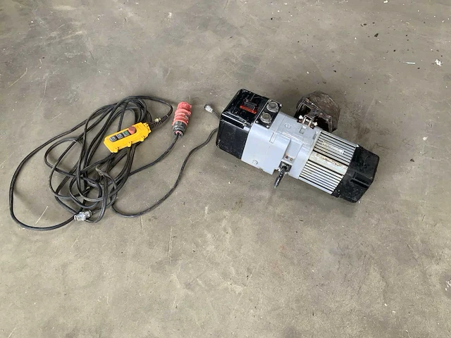 Delta 500kg elektrische kettingtakel - afbeelding 1 van  5