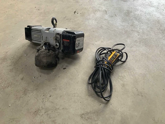Delta 500kg elektrische kettingtakel - afbeelding 2 van  5