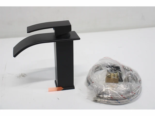 Delta faucet moderne badkamerkraan met een gat afvoermontage 1,0 gpm zwart - afbeelding 3 van  4