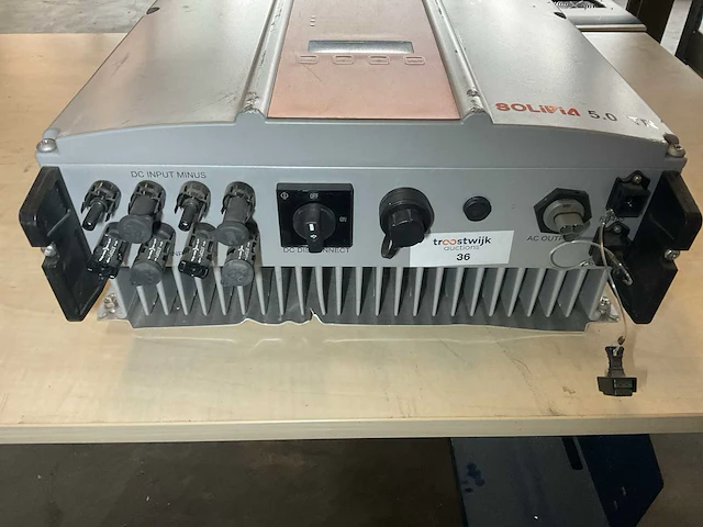 Delta solivia 5.0tr omvormer - afbeelding 2 van  3
