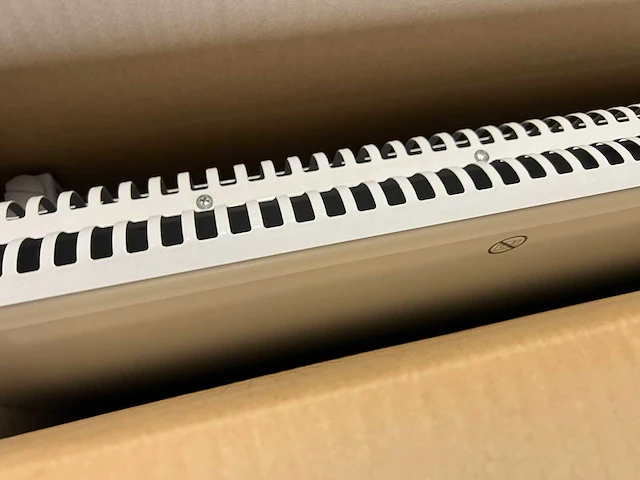 Delta thermie - dtgp-1000 wit - elektrische convector kachel - afbeelding 2 van  2