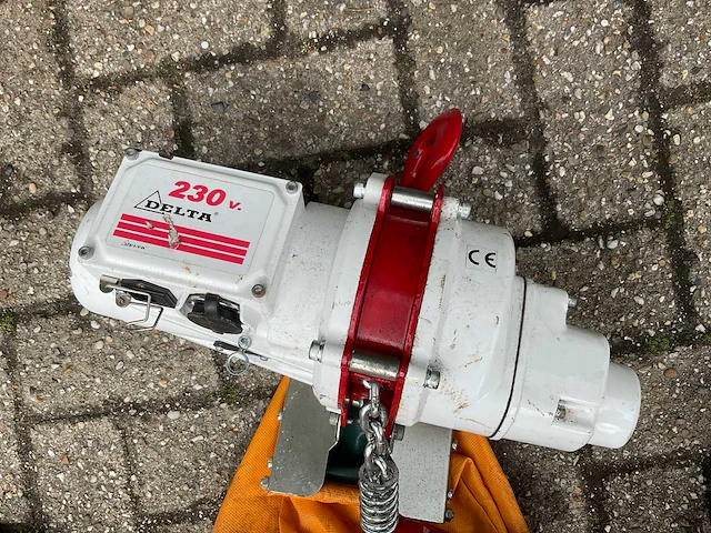 Delta us-901 elektrische karweitakel - afbeelding 4 van  7