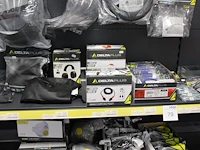 Deltaplus beschermingsmiddelen w.o. brillen, filterbussen, gelaatsbeschermers, gehoorbescherming en gezicht... - afbeelding 1 van  3