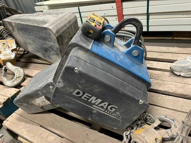 Demag - 2021 - bovenloophalkraan - afbeelding 1 van  6
