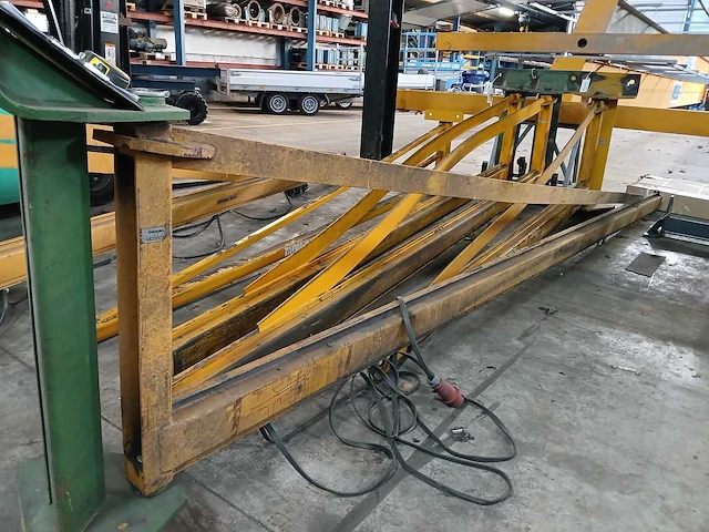Demag - wandzwenkkraan - afbeelding 1 van  3