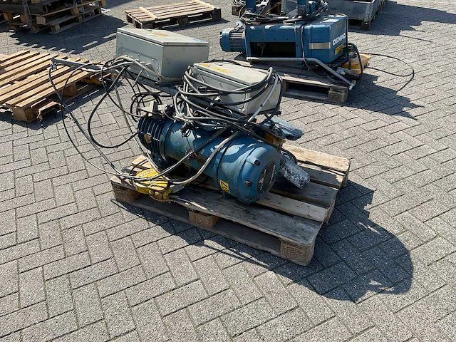 Demag bovenloopkraan - afbeelding 1 van  10