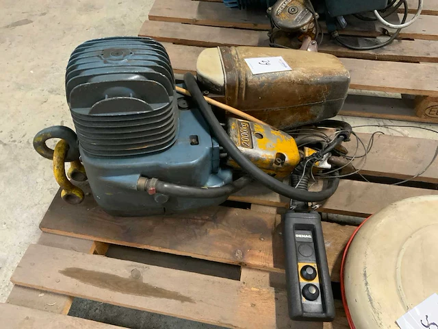 Demag elektrische kettingtakel - afbeelding 1 van  3