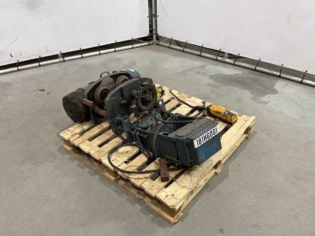 Demag elektrische takel met loopkat - afbeelding 2 van  9