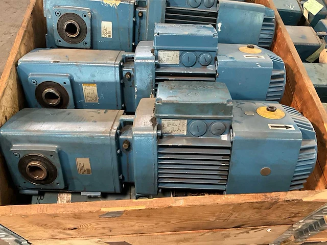 Demag wuh30dd elektromotor (5x) - afbeelding 1 van  5