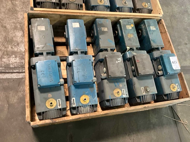 Demag wuh30dd elektromotor (5x) - afbeelding 3 van  5
