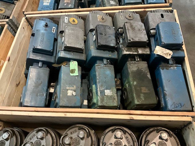 Demag wuh30dd / zba90 b4 reductormotor (10x) - afbeelding 3 van  6
