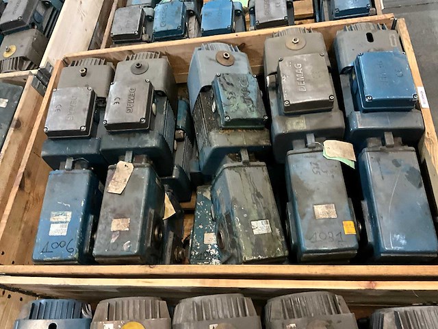 Demag wuh30dd / zba90 b4 reductormotor (10x) - afbeelding 3 van  6