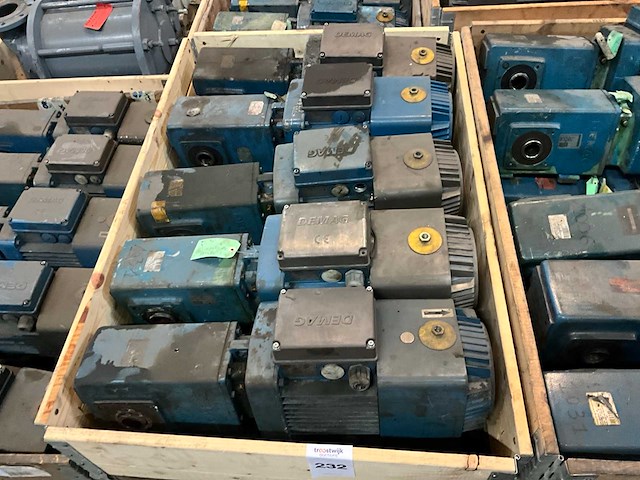 Demag wuh30dd / zba90 b4 reductormotor (10x) - afbeelding 2 van  6