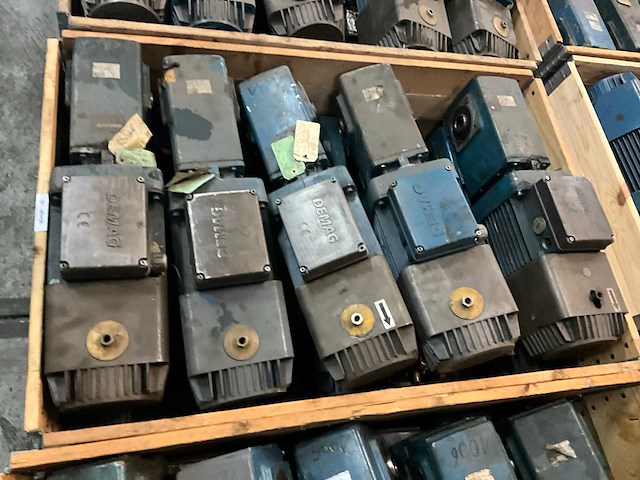 Demag wuh30dd / zba90 b4 reductormotor (10x) - afbeelding 3 van  6
