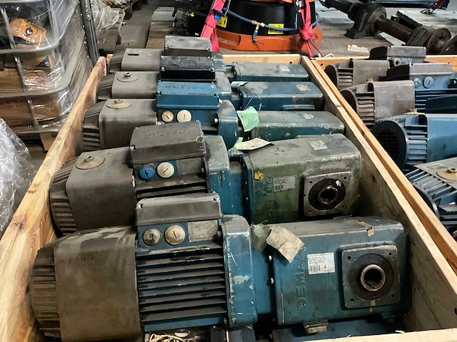 Demag wuh30dd / zba90 b4 reductormotor (10x) - afbeelding 1 van  6