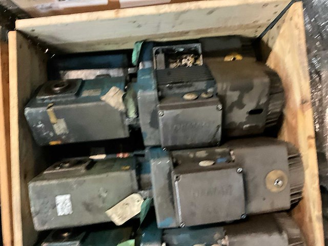 Demag wuh30dd / zba90 b4 reductormotor (10x) - afbeelding 4 van  6