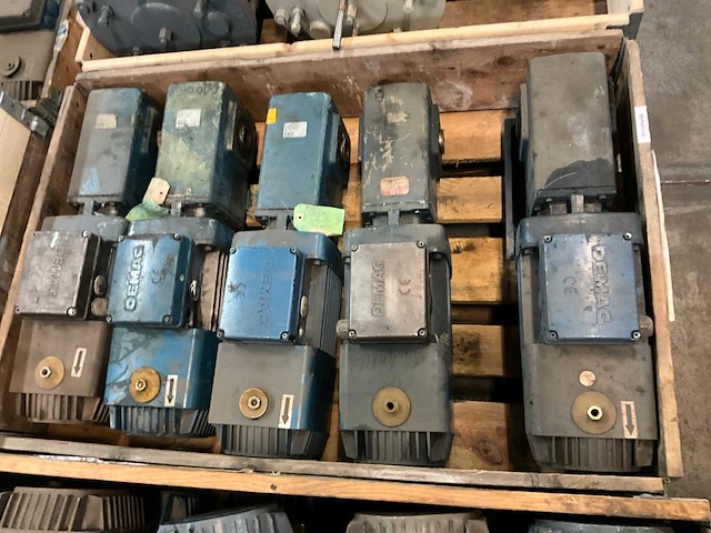 Demag wuh30dd / zba90 b4 reductormotor (5x) - afbeelding 7 van  7