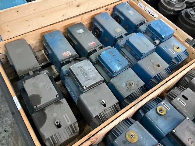 Demag wuh30dd / zba90 b4 reductormotor (5x) - afbeelding 2 van  4