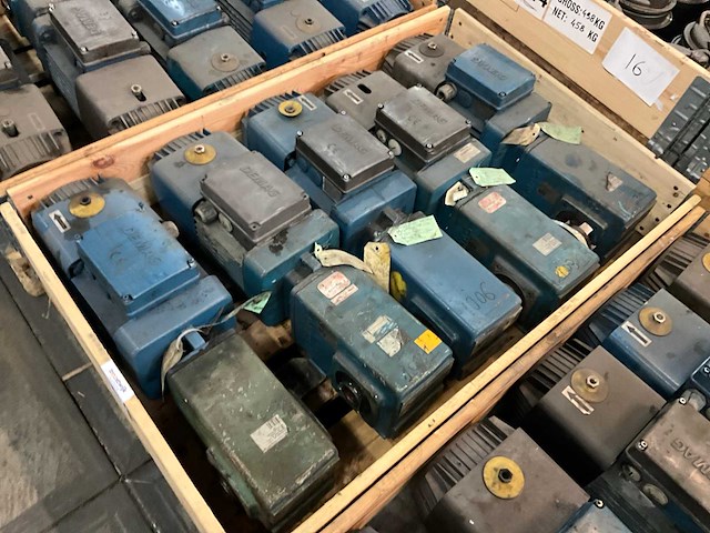 Demag wuh30dd / zba90 b4 reductormotor (5x) - afbeelding 2 van  4