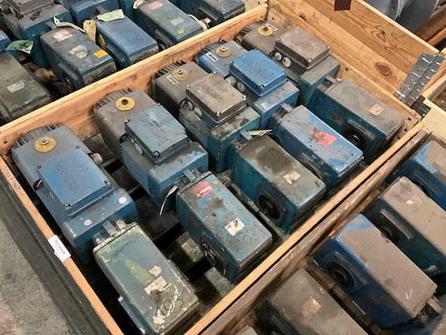 Demag wuh30dd / zba90 b4 reductormotor (5x) - afbeelding 2 van  4