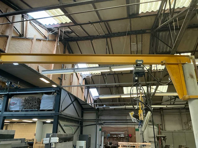 Demag zwenkarmkraan - afbeelding 4 van  9