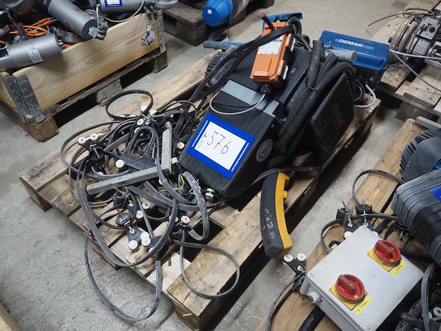 Demag - afbeelding 8 van  15