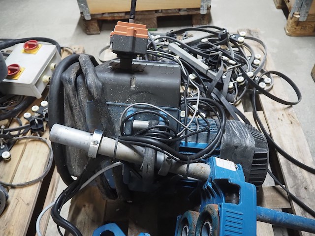 Demag - afbeelding 12 van  15