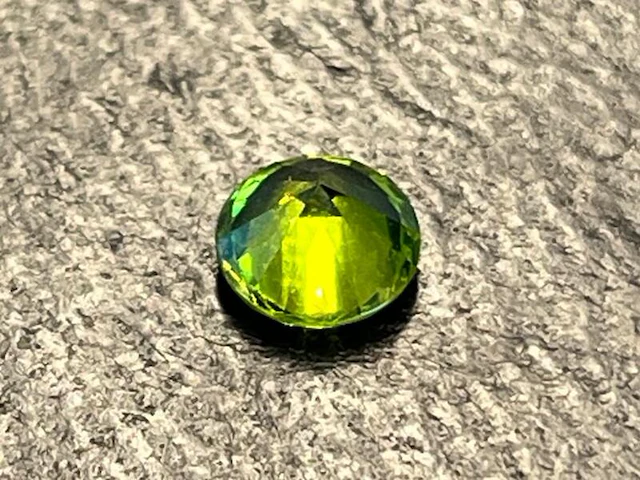 Demantoid - 1.14 carat natuurlijke demantoid - afbeelding 2 van  6