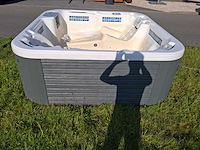Demension one amerikaanse 6 persoons jacuzzi en buitenspa - afbeelding 23 van  26