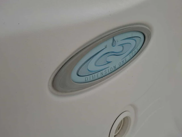 Demension one spa 5 persoons amerikaans jacuzzi en buitenspa - afbeelding 30 van  31